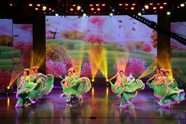 常德“百團大賽”圓滿落幕 基層文藝團體綻放光彩，激發(fā)文藝創(chuàng)作新活力